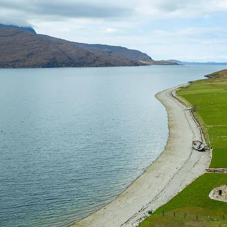 The Wreck - Lochside Cottage Dog Friendly Ullapool Exterior photo