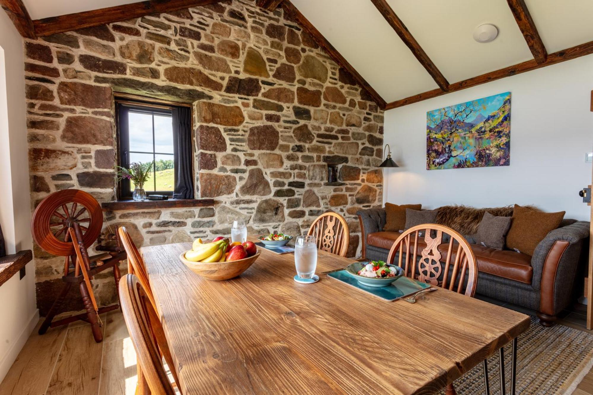 Apartment The Wreck - Lochside Dog Friendly