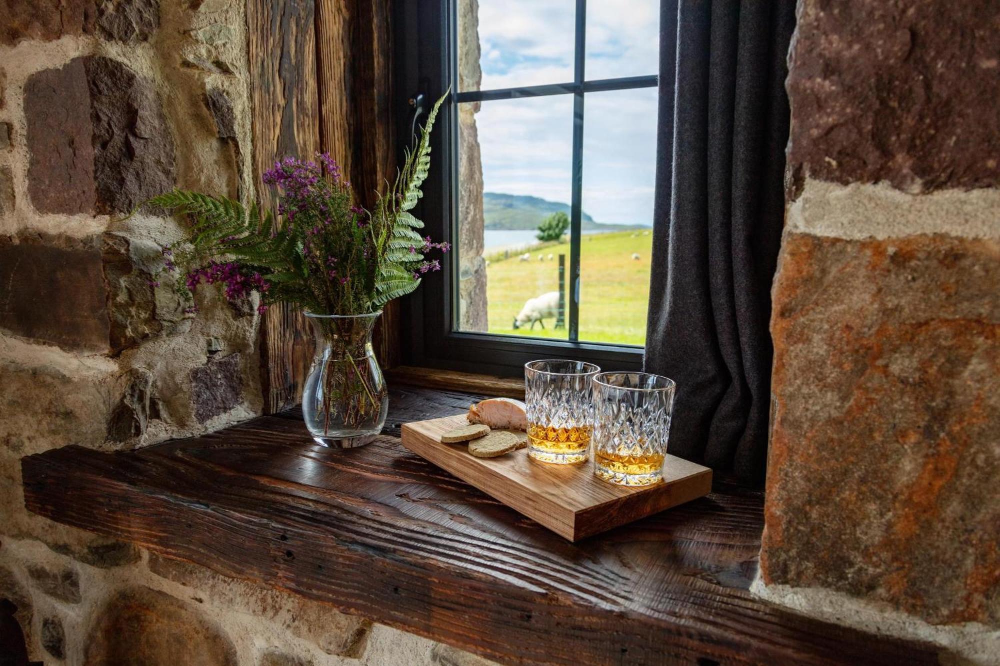 Apartment The Wreck - Lochside Dog Friendly